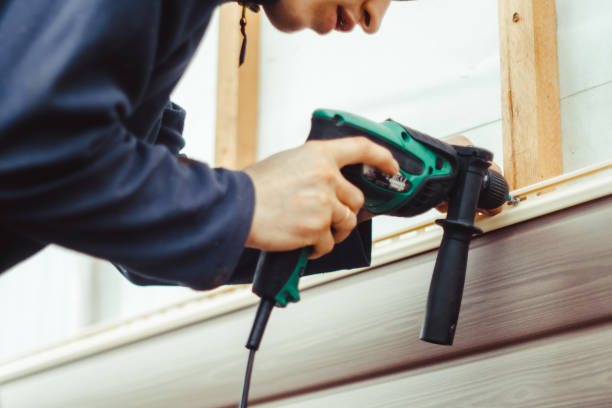 Best Vinyl Siding Installation  in Center Point, IA
